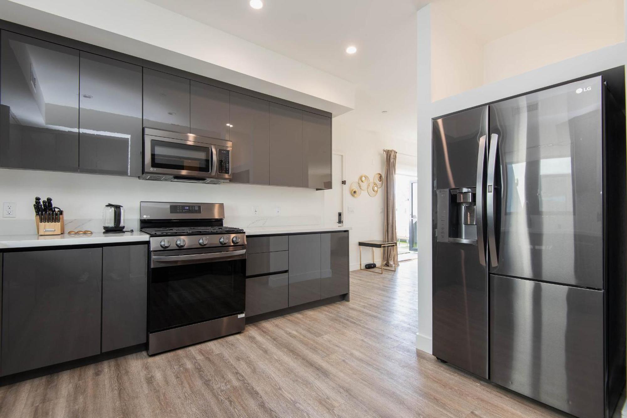 גלנדייל Regency Modern Apartments מראה חיצוני תמונה