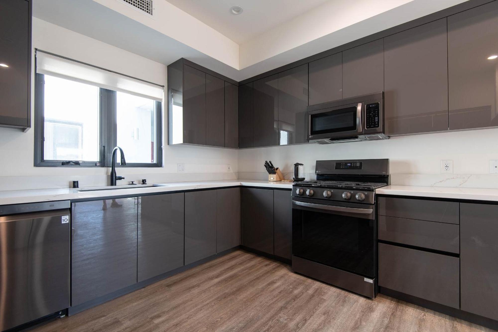 גלנדייל Regency Modern Apartments מראה חיצוני תמונה