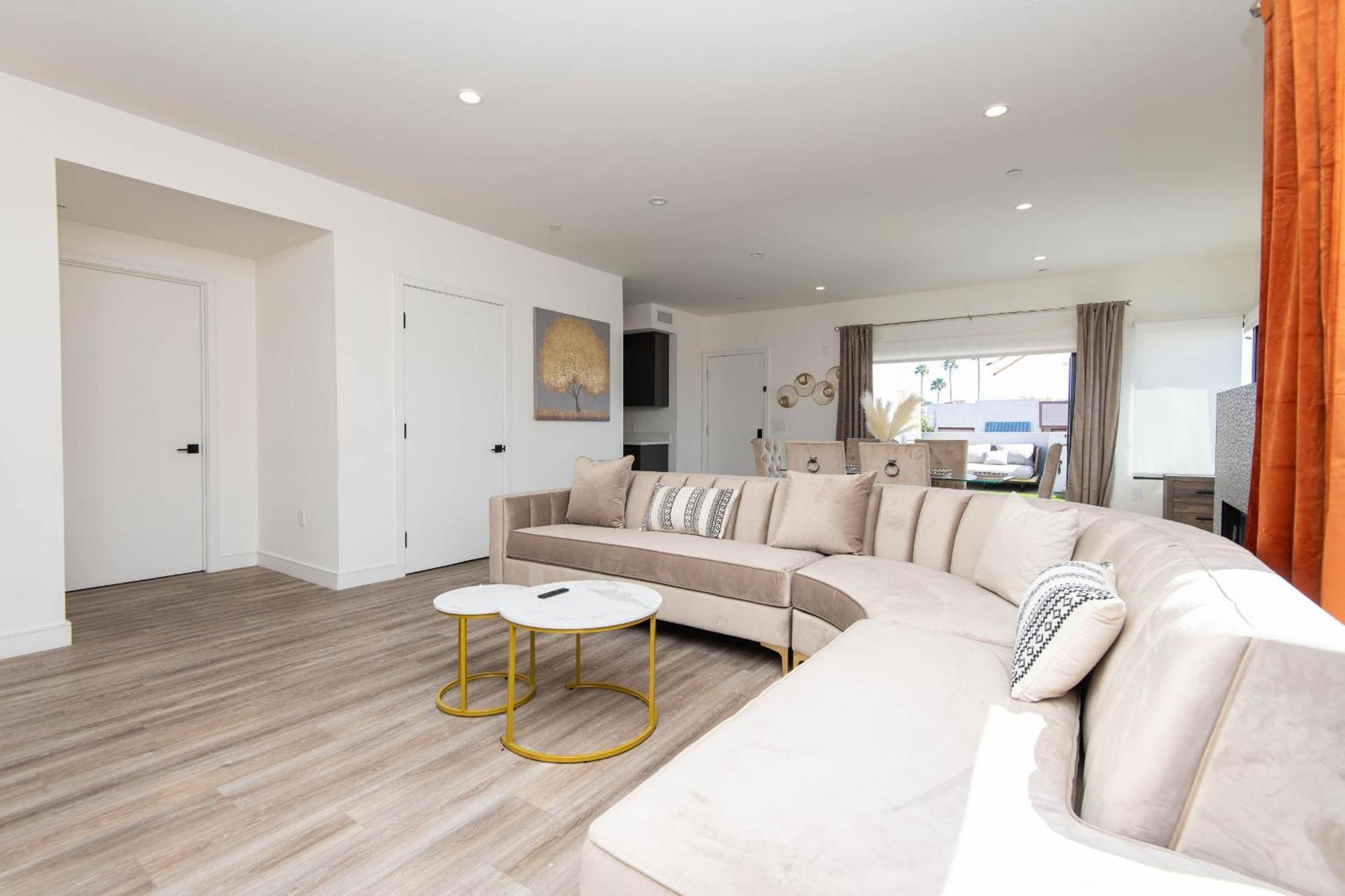 גלנדייל Regency Modern Apartments מראה חיצוני תמונה